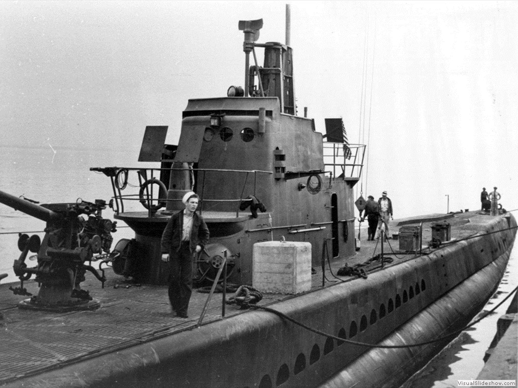 USS Sturgeon (SS-187) was commissioned, with Lt. Cmdr. A.D. Barnes in command (Jun 25, 1938).