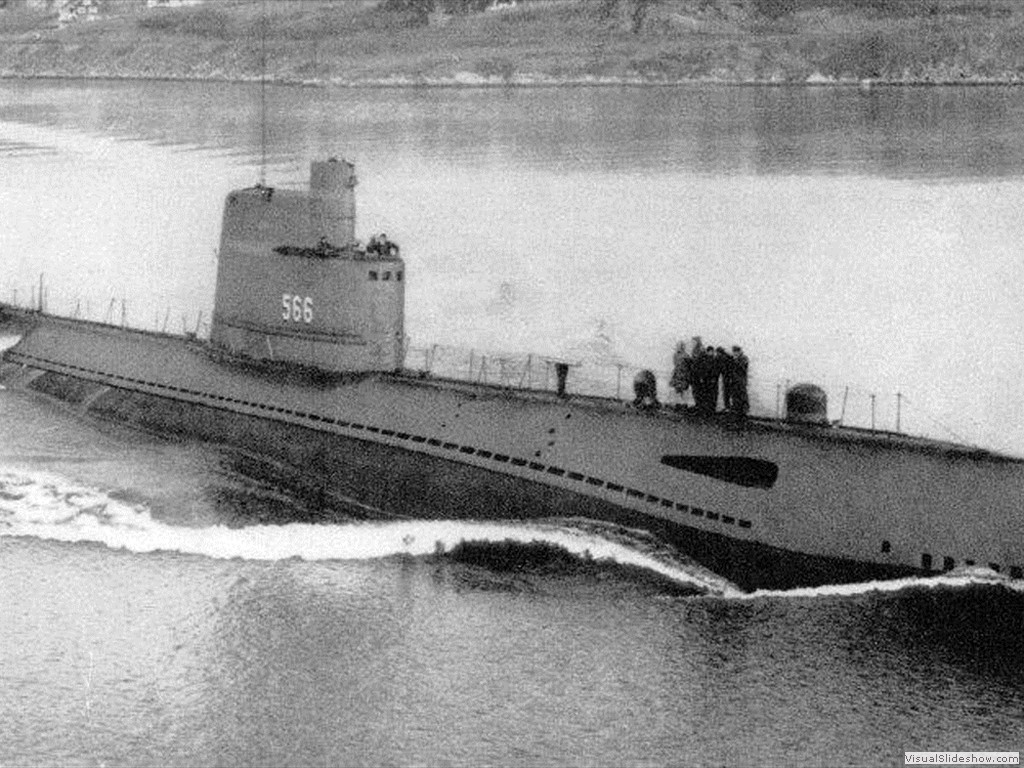 USS Trout (SS-566) was commissioned, with Cmdr. George W. Kittredge commanding (Jun 27, 1952).